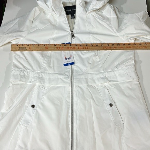 NWT Vince Camuto Ladies' Rain Jacket - Picture 7 of 12